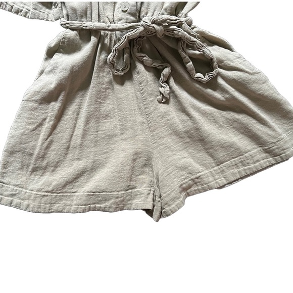 EXPRESS SAGE GREEN LINEN BLEND BUTTON UP TIE WAIST ROMPER SIZE XS - Picture 6 of 12